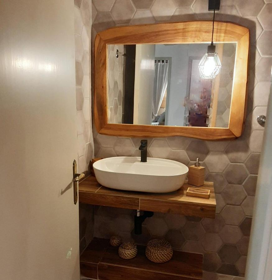 Σιντηίς- Sinties Apartment Moudhros Luaran gambar